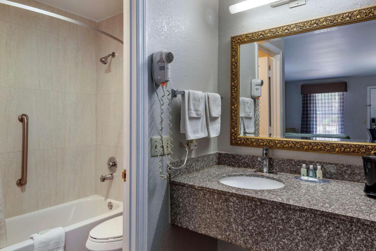 Quality Inn Covington Bagian luar foto