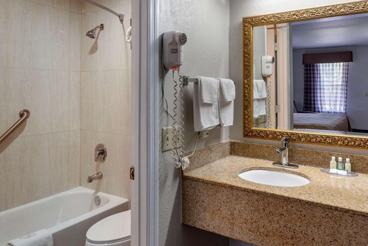 Quality Inn Covington Bagian luar foto